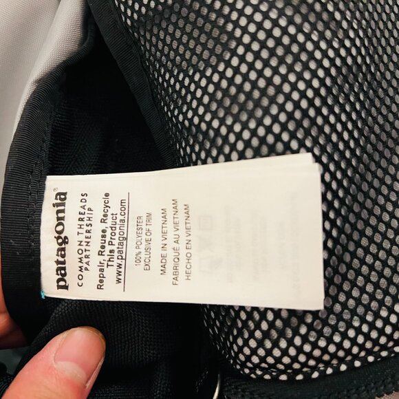 Patagonia®  Black Hole™ Duffel 45L - Picture 16 of 16